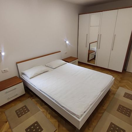 Apartments Saric Makarska Exterior foto
