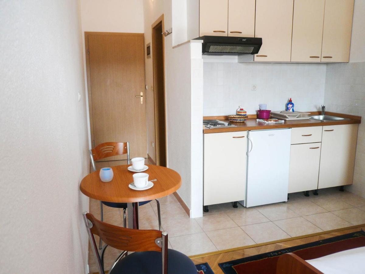 Apartments Saric Makarska Exterior foto