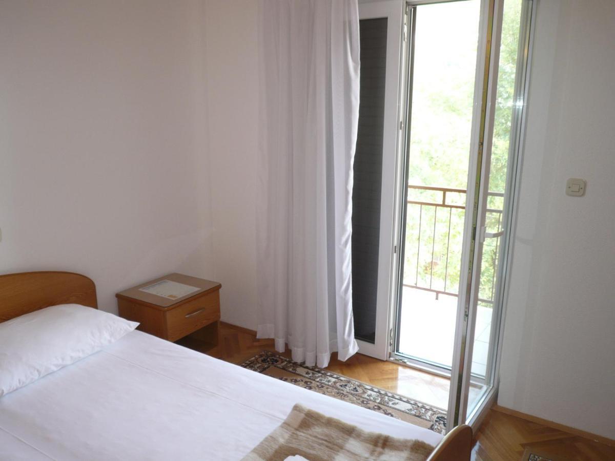 Apartments Saric Makarska Exterior foto