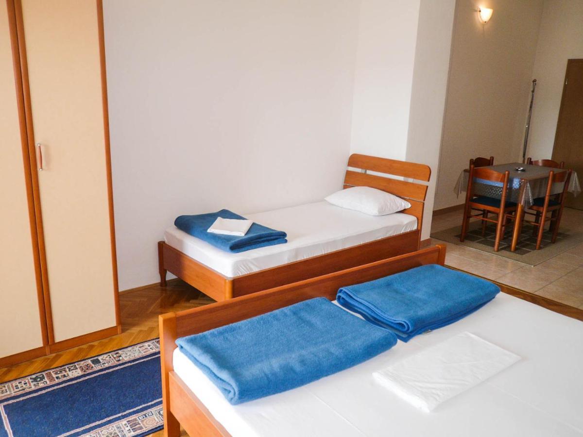 Apartments Saric Makarska Exterior foto